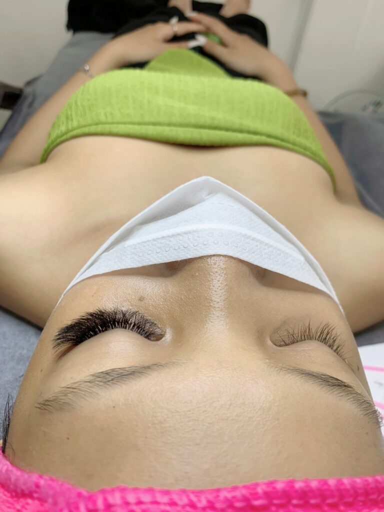 10d Lashes Extensions
