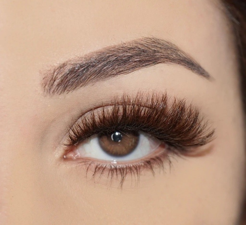Outstanding Advantages Of Brown Lash Extensions