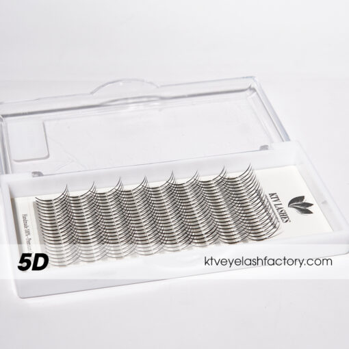 NEW 5D SPIKE LASHES